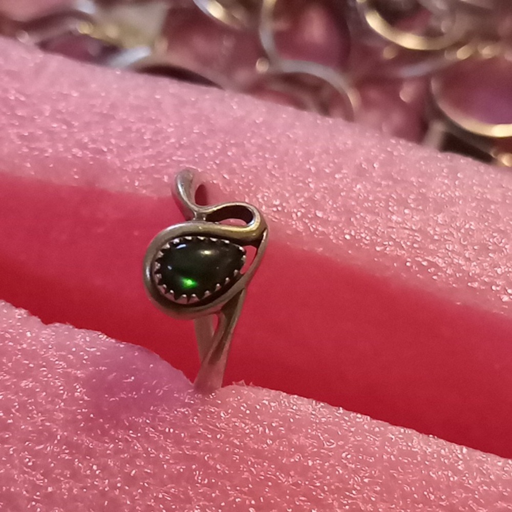 Fancy Ring - image 3